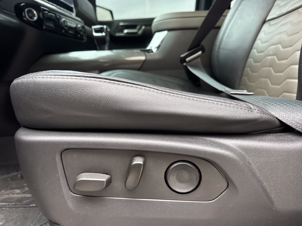Used 2022 Chevrolet Silverado 1500 ZR2 AWD/4WD image 14