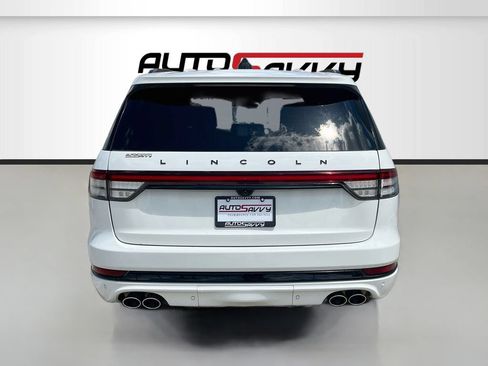 Used 2025 Lincoln Aviator Black Label w/ Jet Appearance Package AWD/4WD image 6