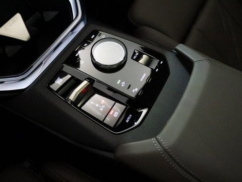 Used 2025 BMW X3 xDrive30i w/ Premium Package image 26