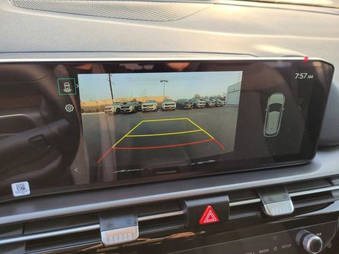 New 2026 Kia Sportage LX image 10