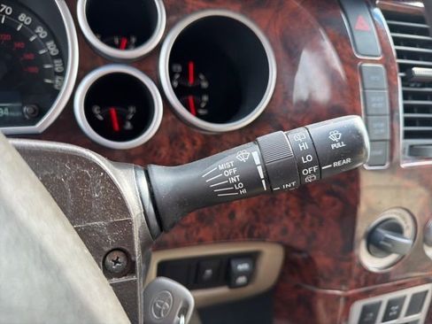 Used 2008 Toyota Sequoia Limited image 23