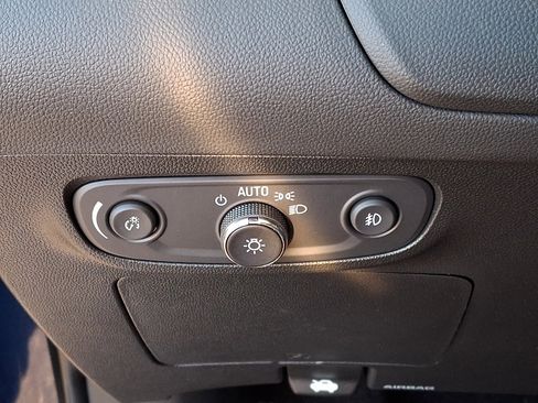 Used 2023 Buick Encore GX Select w/ Safety Package II AWD/4WD image 25