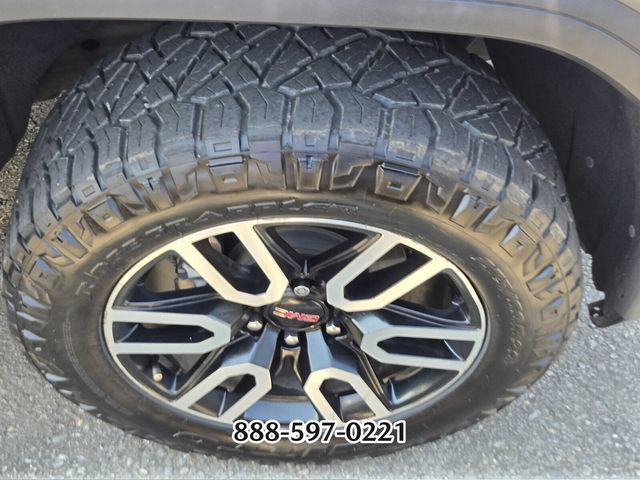 Used 2021 GMC Sierra 1500 AT4 w/ AT4 Premium Package AWD/4WD image 9