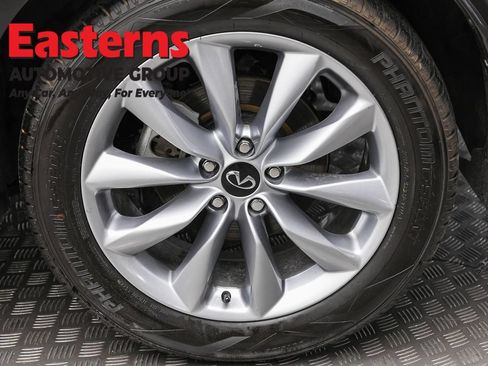 Used 2022 INFINITI QX50 Luxe AWD/4WD image 8