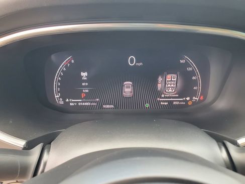 Certified 2025 Acura MDX w/ Technology Package FWD image 28