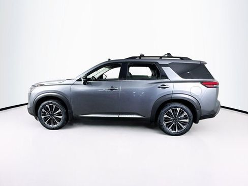 New 2026 Nissan Pathfinder Platinum image 8