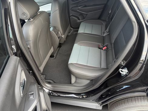 New 2026 Chevrolet Trax LT FWD image 18