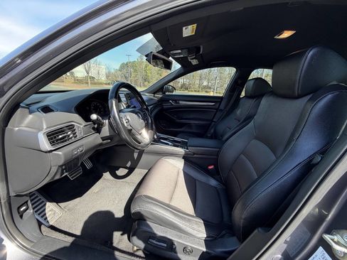 Used 2020 Honda Accord Sport image 9