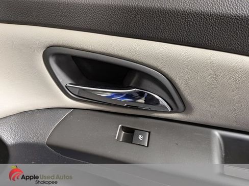 Used 2013 Chevrolet Cruze LS FWD image 29