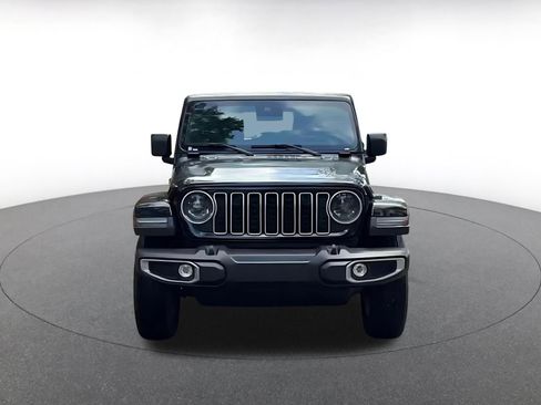 Used 2025 Jeep Wrangler Unlimited Sahara AWD/4WD image 4