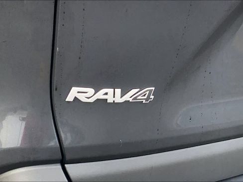 Used 2024 Toyota RAV4 XLE w/ Convenience Package image 30