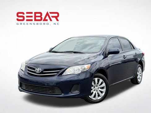 Used 2013 Toyota Corolla LE FWD image 1