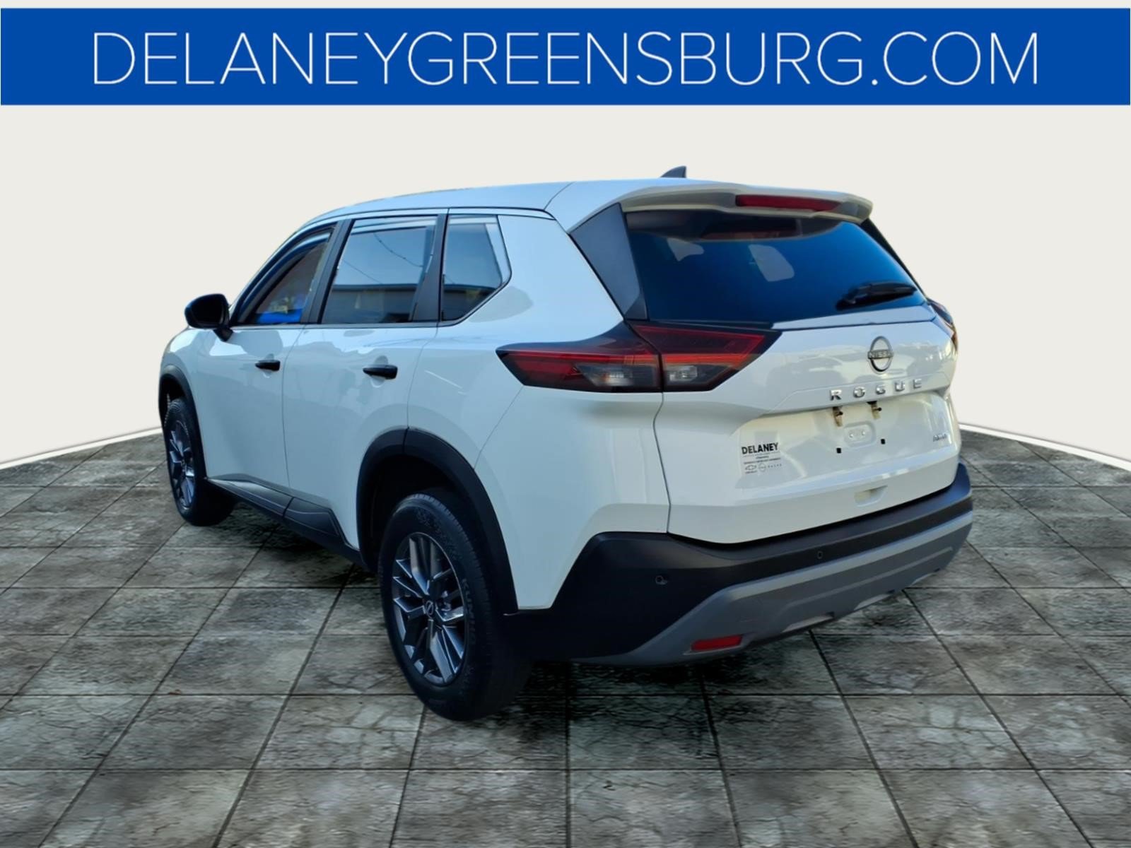 Used 2023 Nissan Rogue S AWD/4WD image 5