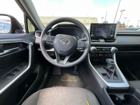 Used 2019 Toyota RAV4 XLE w/ Convenience Package AWD/4WD image 8