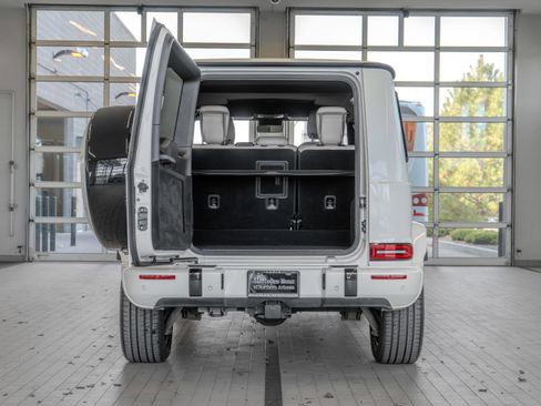 Used 2021 Mercedes-Benz G 550 image 16