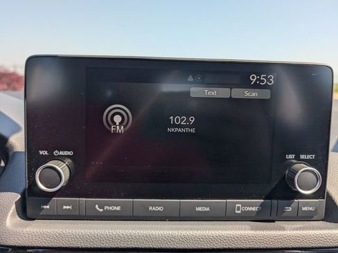 Used 2025 Honda Civic Sport image 17