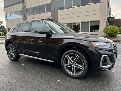 Used 2022 Audi Q5 e Premium w/ Convenience Package