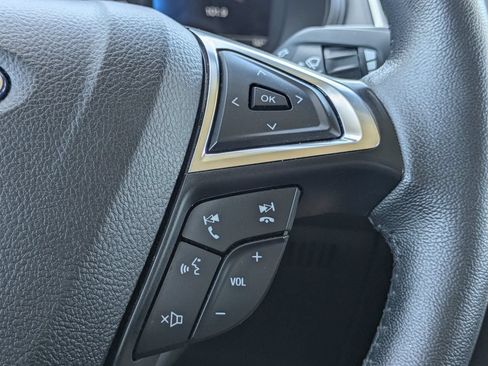 Used 2024 Ford Edge SEL AWD/4WD image 25