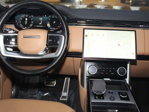 Used 2023 Land Rover Range Rover SE image 4