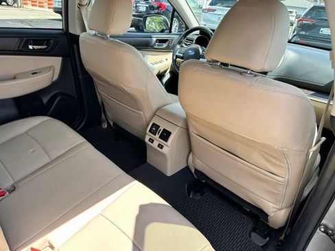 Used 2017 Subaru Outback 2.5i Limited AWD/4WD image 23