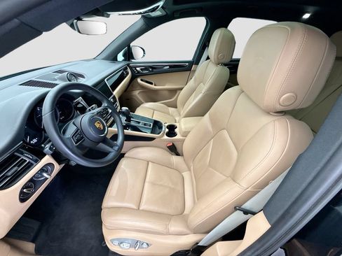 Used 2022 Porsche Macan AWD/4WD image 18