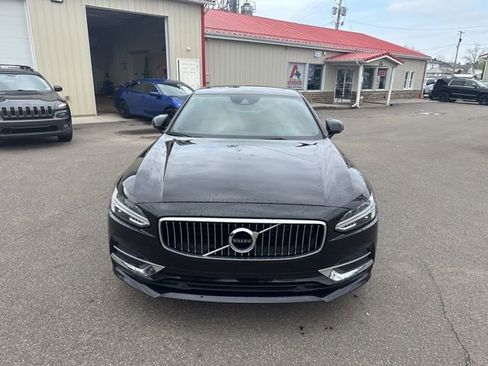 Used 2017 Volvo S90 T6 Inscription w/ Climate Package image 8
