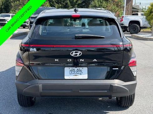 Used 2024 Hyundai Kona SE AWD/4WD image 12