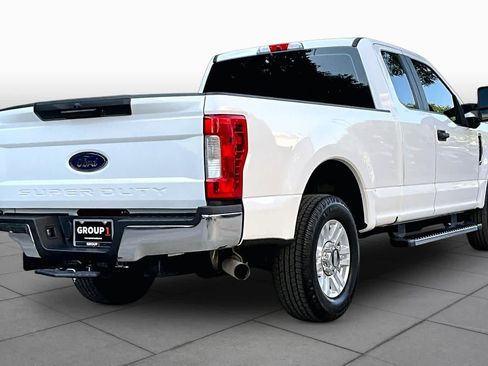 Used 2019 Ford F250 XL w/ STX Appearance Package RWD image 12