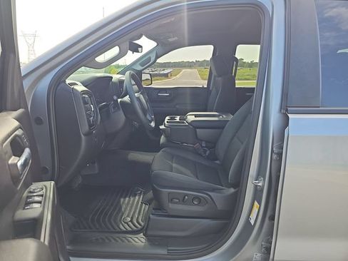 Used 2024 Chevrolet Silverado 1500 Custom w/ Turbomax Blackout Package AWD/4WD image 18