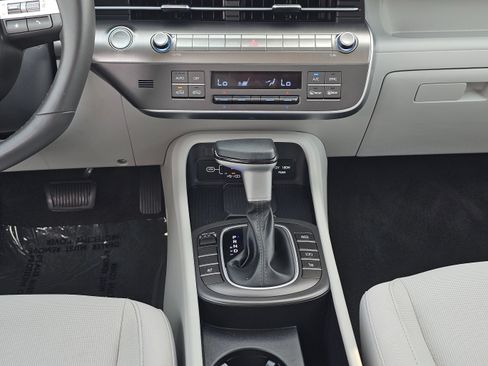 Used 2026 Hyundai Kona SEL Sport FWD image 27