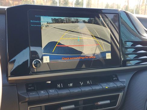 New 2026 Toyota Camry SE image 25