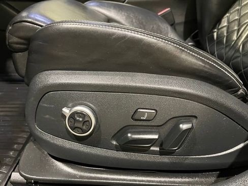 Used 2018 Audi S4 Prestige w/ Prestige Package image 39