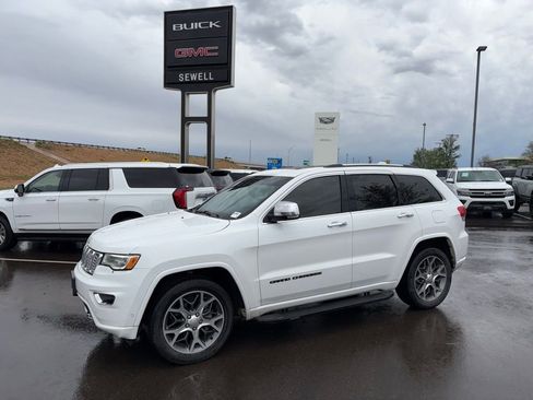 Used 2020 Jeep Grand Cherokee Overland RWD image 1