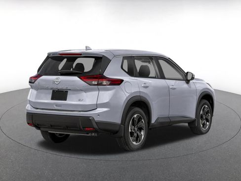 Used 2026 Nissan Rogue SV AWD/4WD image 2