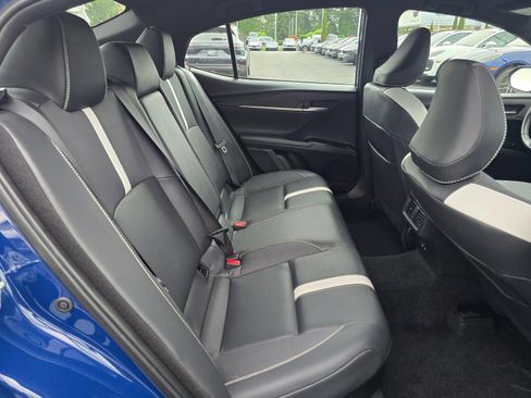 Used 2025 Toyota Camry SE FWD image 21