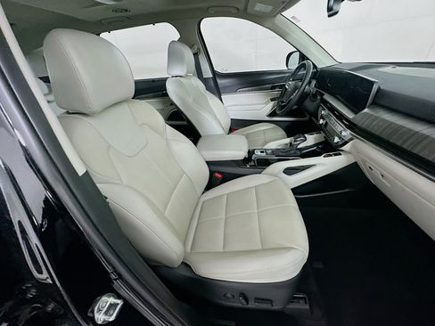 Used 2025 Kia Telluride EX image 31