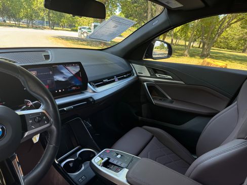 Used 2024 BMW X2 M35i image 19