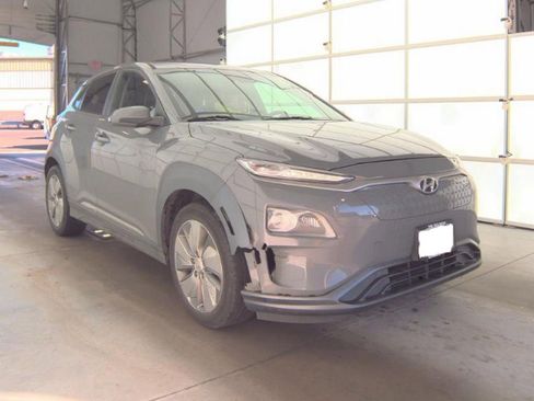 Used 2021 Hyundai Kona Limited w/ Cargo Package image 4