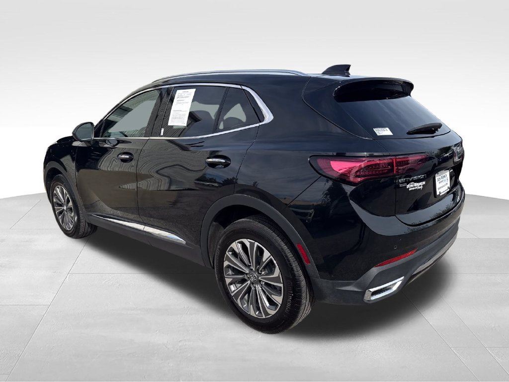 Used 2025 Buick Envision Preferred AWD/4WD image 3