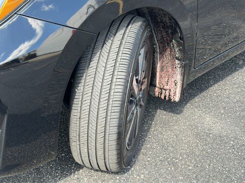 Used 2025 Nissan Versa S w/ S Plus Package image 11