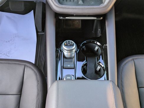 Used 2025 Ford Explorer Platinum w/ Ultimate Package image 22