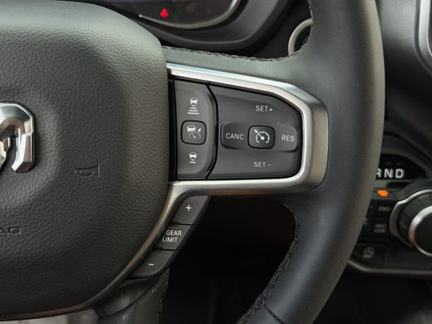 Used 2025 RAM 1500 Big Horn AWD/4WD image 19