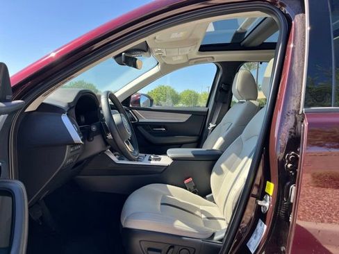 Used 2024 MAZDA CX-90 Plug-In Hybrid w/ Premium Pkg AWD/4WD image 12