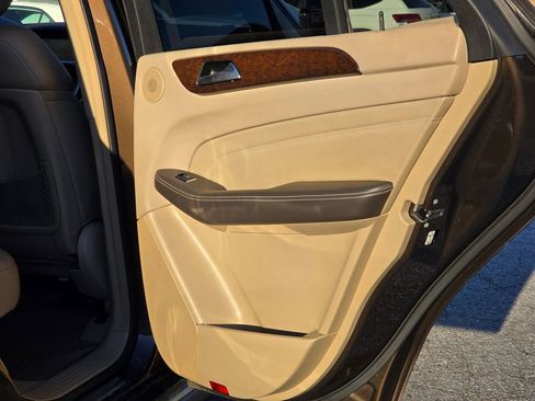 Used 2012 Mercedes-Benz ML 350 4MATIC image 48