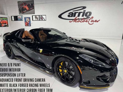 Used 2022 Ferrari 812 GTS image 1