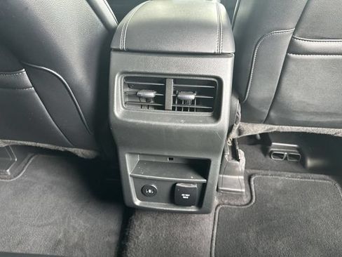 Certified 2024 Ford Edge Titanium AWD/4WD image 22