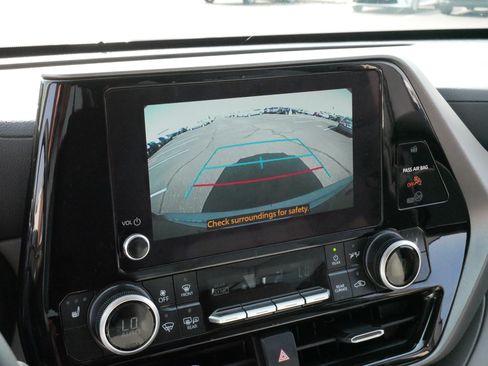 Certified 2026 Toyota Highlander XLE AWD/4WD image 31