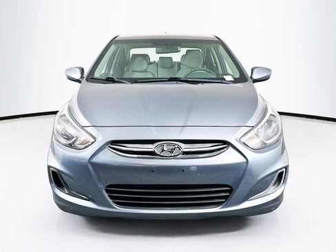 Used 2017 Hyundai Accent SE image 2