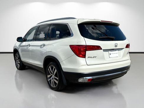 Used 2017 Honda Pilot Elite image 5