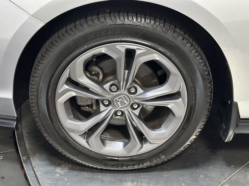 Used 2024 Honda Accord EX image 18